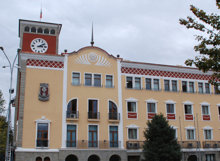 Нови временни кметове на Тракиец и Криво поле, старите в битка за титуляри