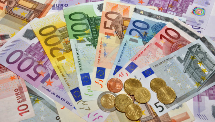 Хасковлийка даде 8000 евро и злато на „полицай“ да залови престъпници