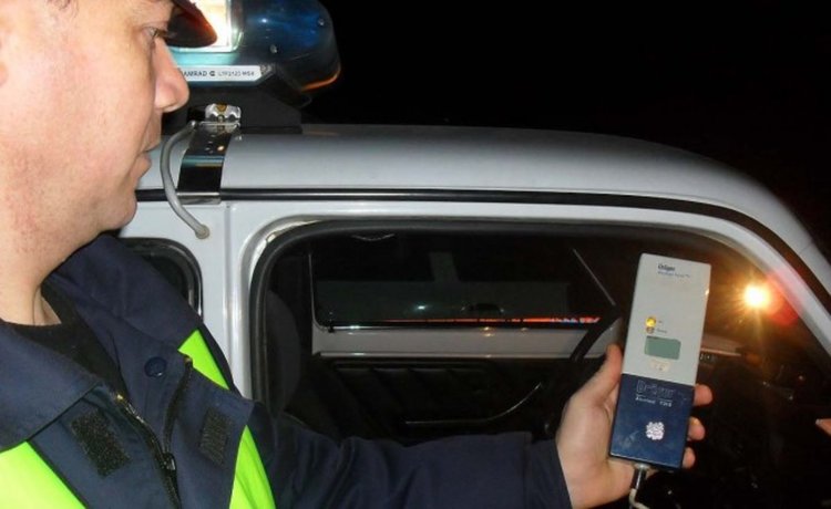 Чужденец задържан след здрав запой да шофира из Смолян