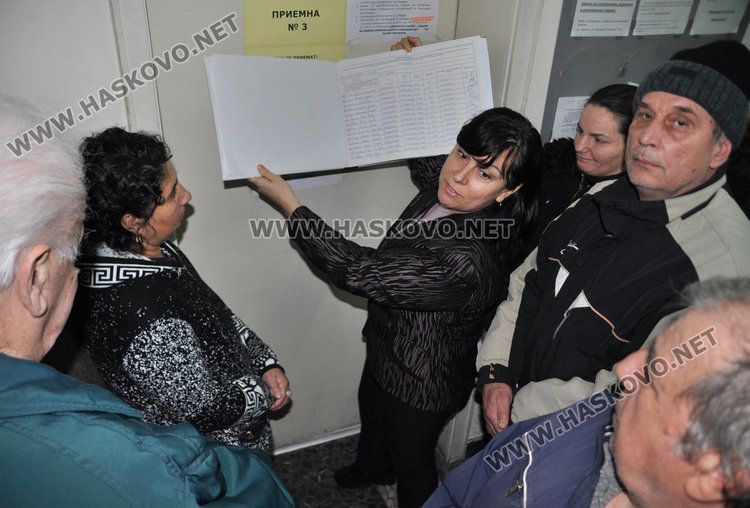 Инвалиди на изнервена опашка за безплатни винетки, старите важат до днес 