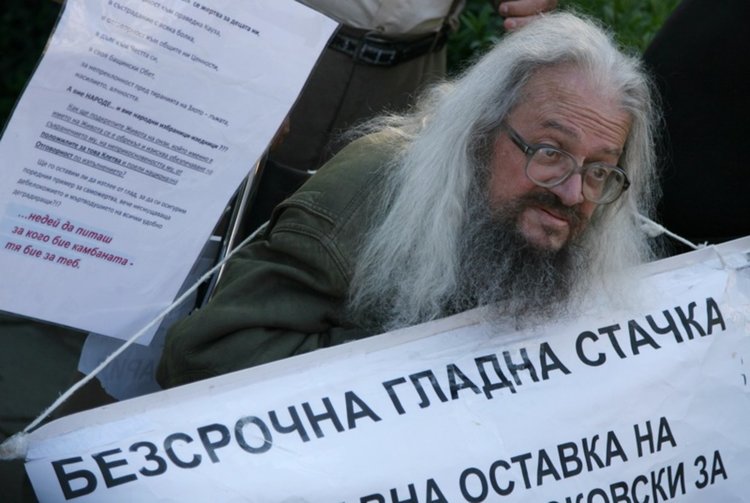 Николай Колев-Босия: Продължавам гладната стачка докрай, с тези политици България е обречена