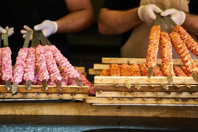 Адана кебап е на второ място след пица Маргарита в класация на традиционните храни по света