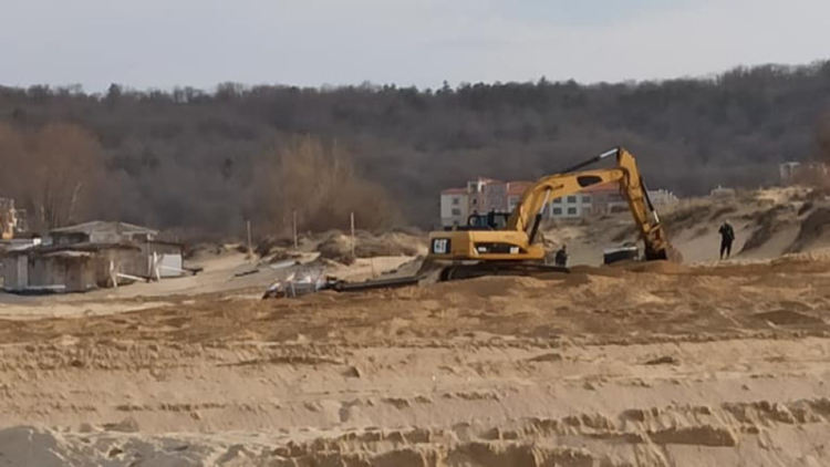 Сигнал за разорани дюни в "Смокиня - Север"