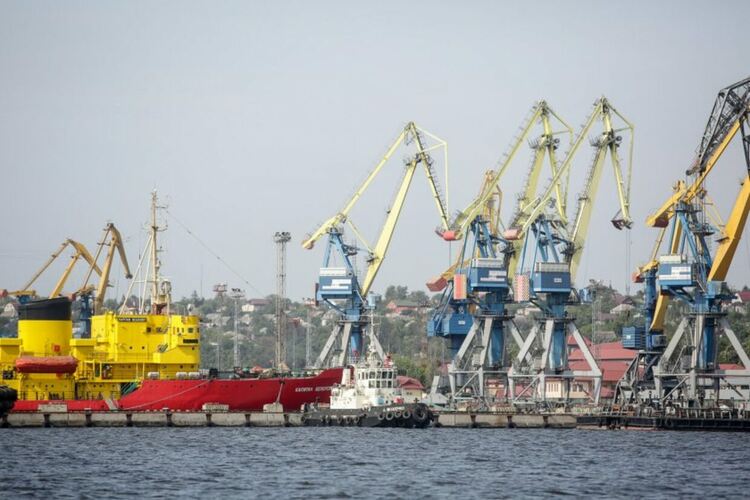 Пристанищата Бердянск и Мариупол са готови да възобновят износа на зърно, обяви Шойгу