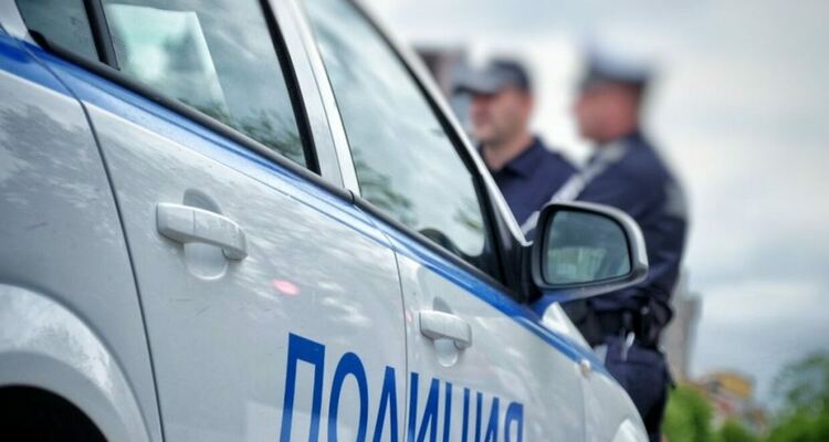 Трагикомично! Пиян открадна товарен камион, за да докаже,че "книжка кола не кара"