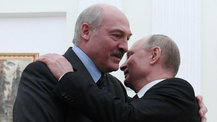 Лукашенко и Путин договориха разполагането на съвместна регионална войскова групировка