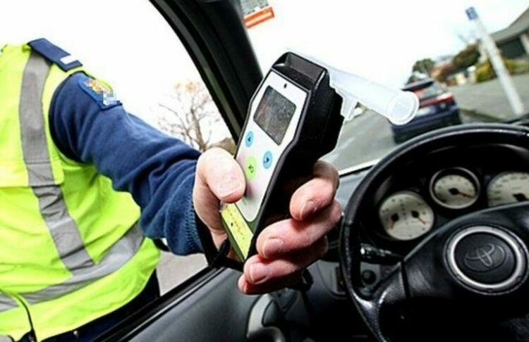 Задържаха пиян с 2.36 промила в Смолян, В Рудозем пък друг шофьор карал кола без регистрационен номер