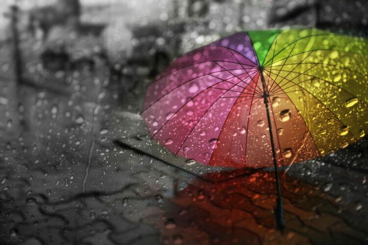 Отново жълт код за значителни валежи и силен вятър