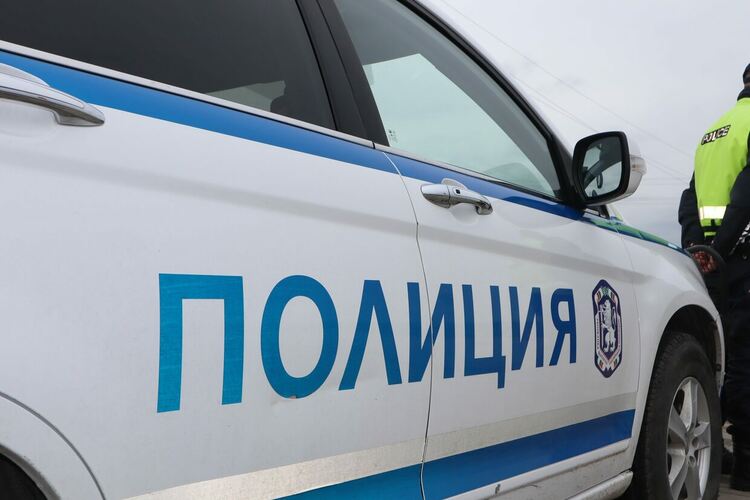 Хванаха 13-годишен, подал фалшив сигнал за бомба в училище