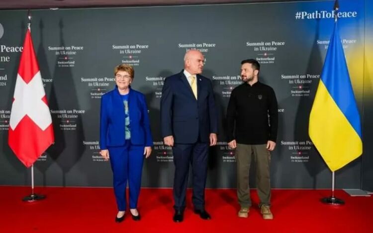 Зеленски: Всички трябва да приемат плана за мир в Украйна