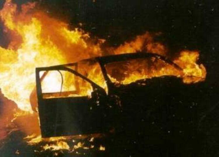 Мъж на 36 г. от Земен е пострадал при пожар в дома си, съобщиха от полицията в Перник