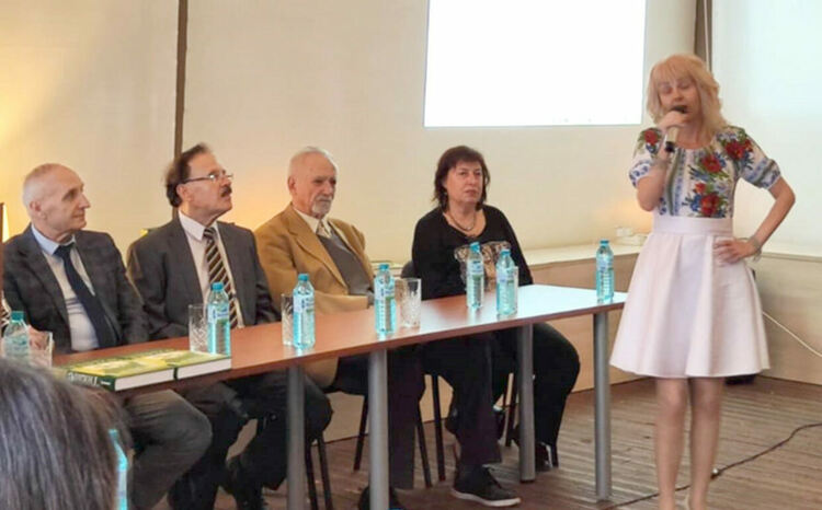 Енциклопедия „Тракия“ беше представена в Българския културно – информационен център в Скопие
