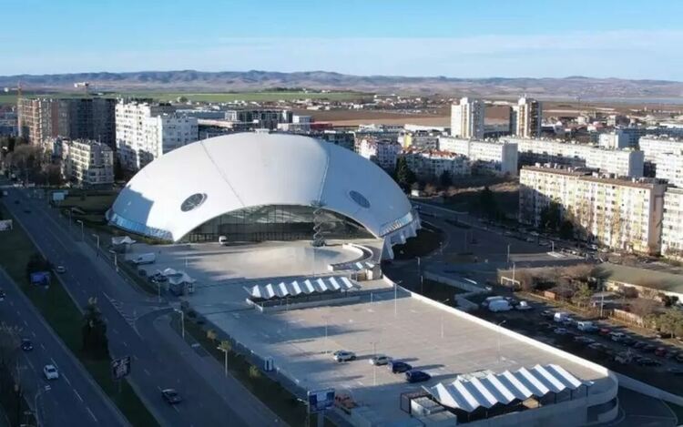 Скандалната поръчка за „Арена Бургас“ е спряна тихомълком