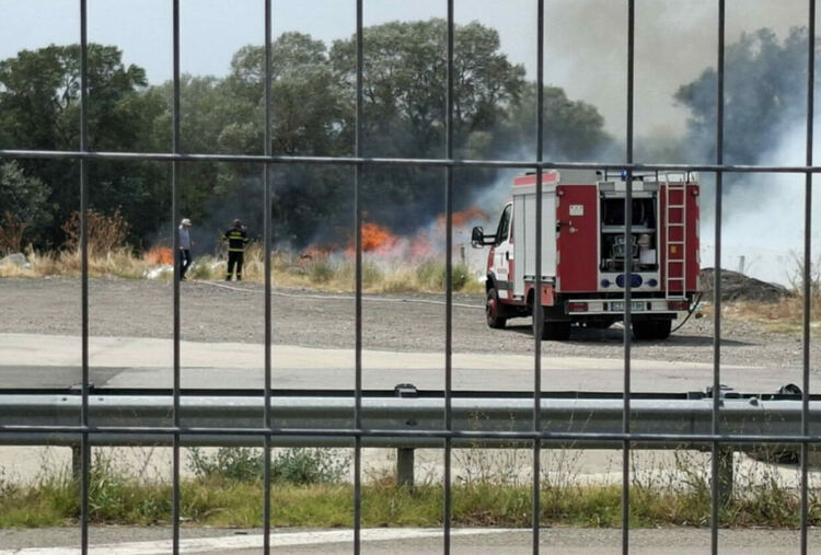Пожарът прехвърли АМ „Марица“ на км 82