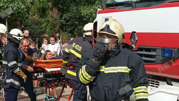 24 огнеборци гасиха 6 пожара в областта през почивните дни