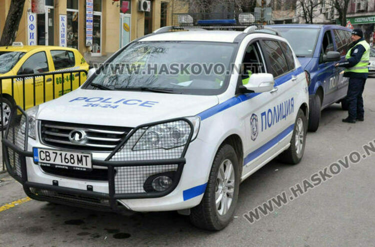 Задържаха украинец с 10 грама марихуана в Хасково и свиленградчанин с вейп