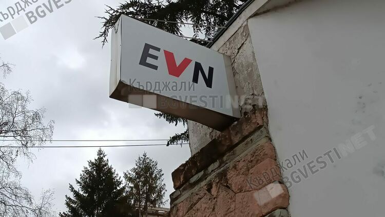 Над 60 дежурни екипа на Eлектроразпределение Юг  реагират по време на  празничните дни