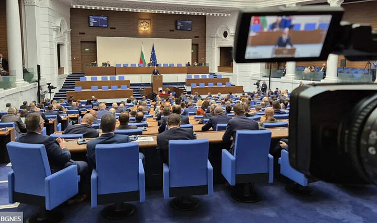На първо четене: Минималната пенсия става 347 евро от юли