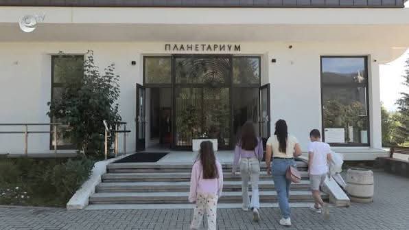 Безплатни наблюдения на Слънцето подарява днес Планетариумът в Смолян