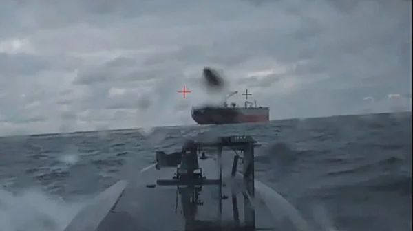 Спасен моряк от „ABLE“: Руснаците ни пуснаха подводна бомба заради украинския товар