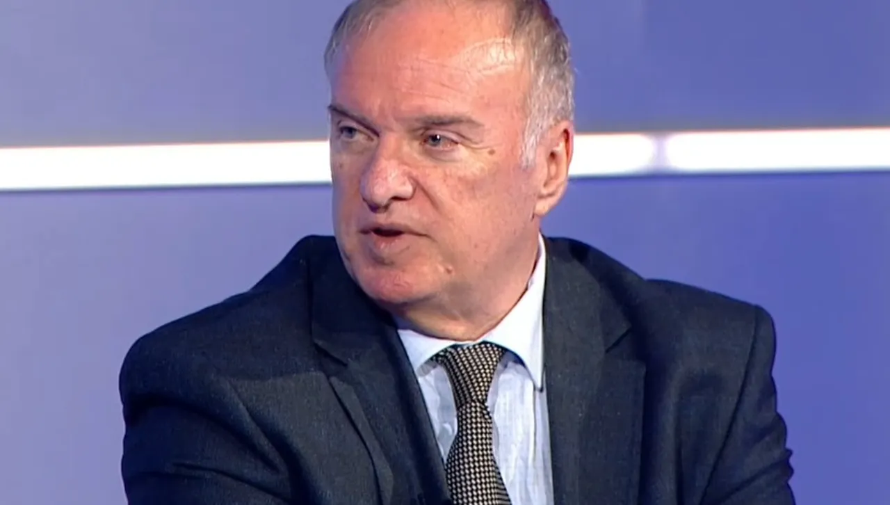 Владимир Чуков: Смехотворно е да се твърди, че това над 50-годишно корито може да се превозва войска