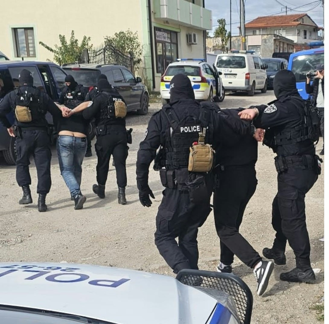 Откриха фентанил в магазин в Хасково, 13 задържани при полицейска акция в областта