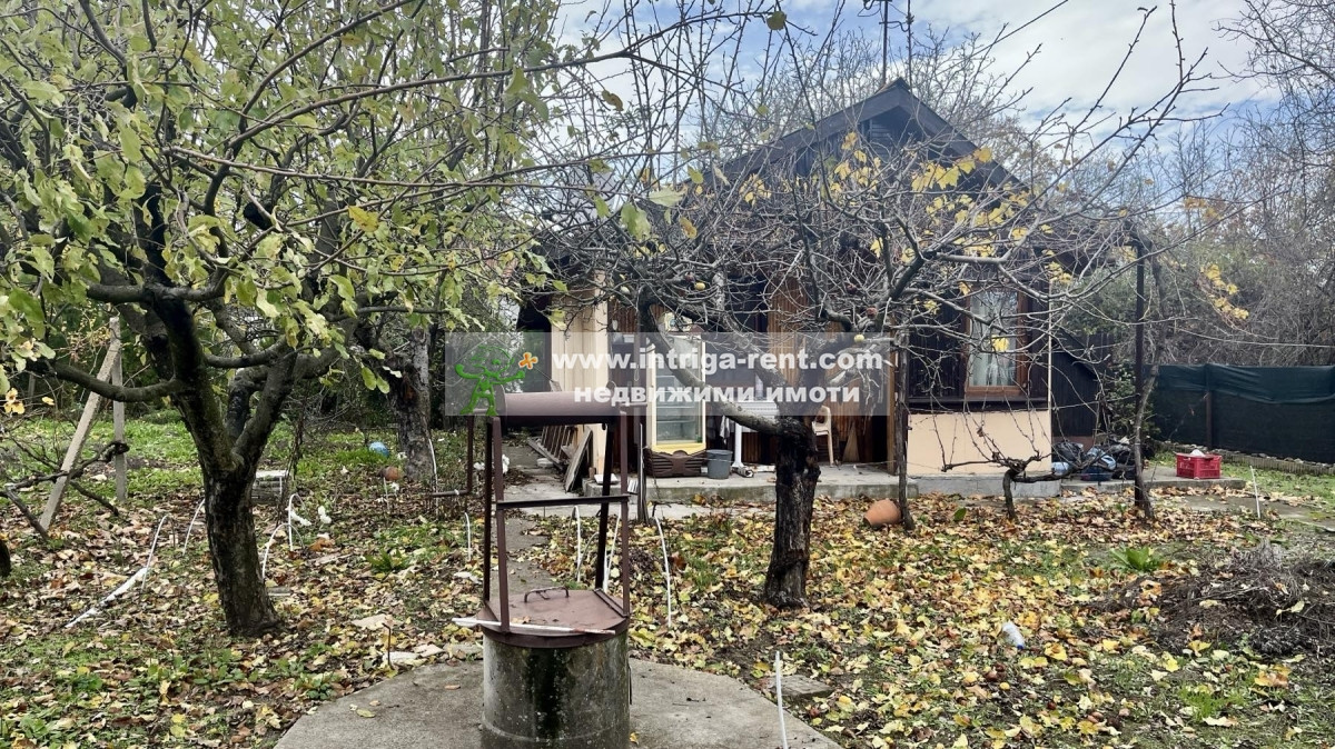 №4032 Парцел за продажба, с постройки за труд и отдих, квартал Кенана, Хасково.