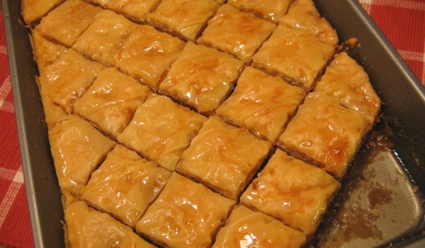 Баклава с орехи