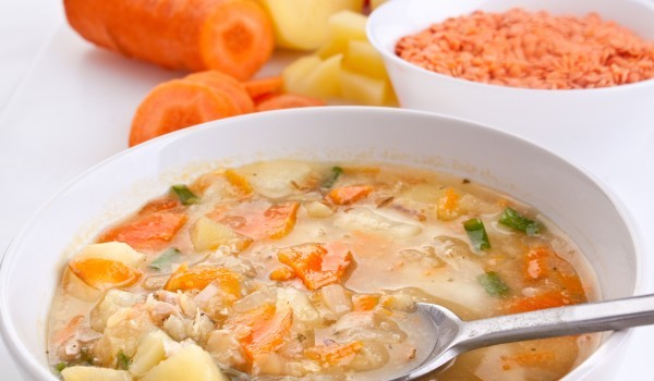 Зеленчукова супа със зеле и картофи