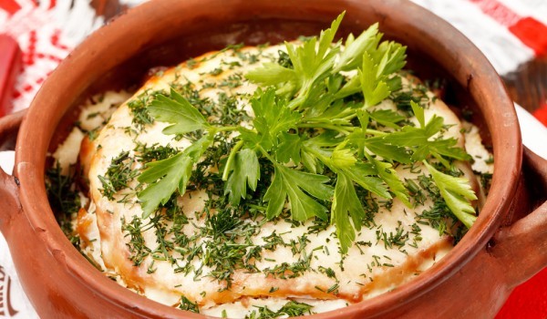 Свинска кавърма в гювеч