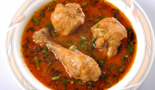 Пиле яхния по селски