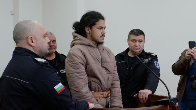 Окръжен съд – Хасково остави за постоянно в ареста 21-годишния Стефан Миланов.